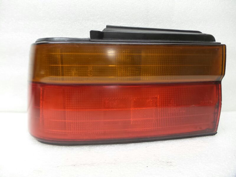 Left Tail Light Assy Crack On Side Fits 1989-1990 Legend