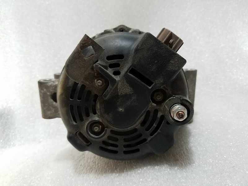 Alternator 2.4L Fits 20062007 Accord
