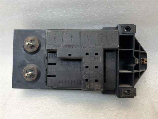 Interior Fuse Box F65B14A067AF 1997-1998 Ford F150 Pickup - Image 4