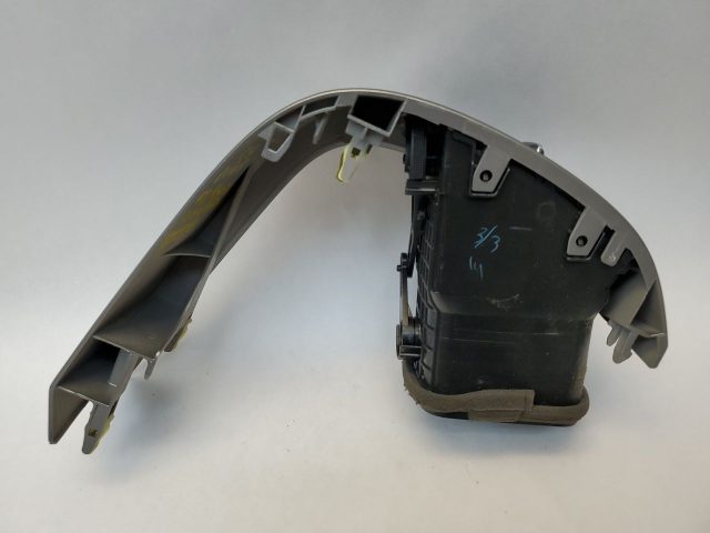 Driver Left #1 Air Vent Register Fits 2004-2005 Prius - Image 2