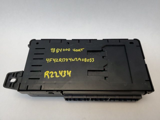 GEM Multifunction Control Module 4x4 Fits 1998 Mazda B-4000 - Image 2