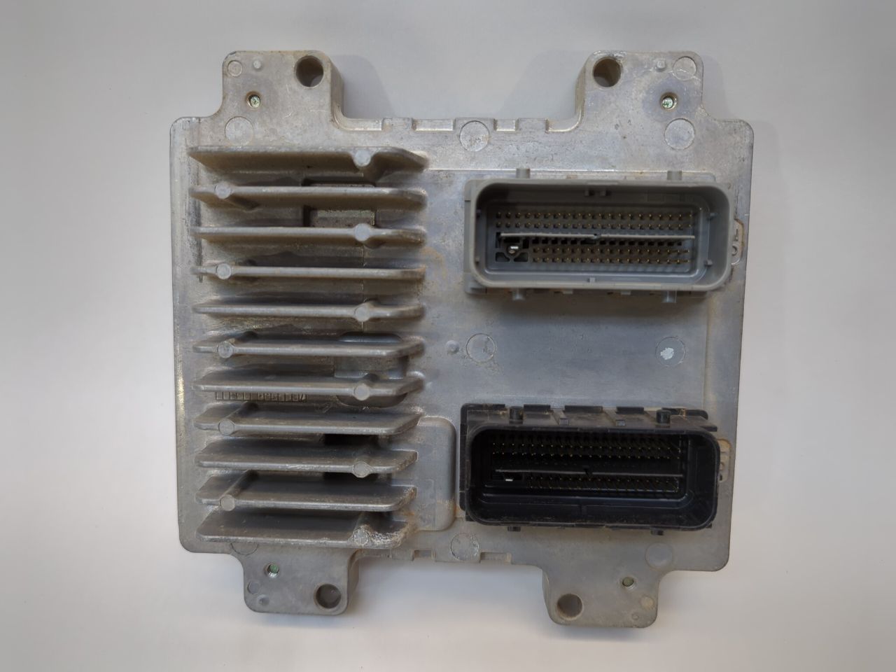 2007 Chevy HHR 2.4L Engine Computer ECM PCM – Factory OEM 12605843 (Programmed Plug & Play)