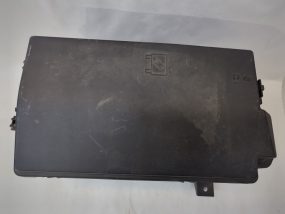 Engine Under Hood Fuse Box *Compare* Fits 2010-2011 Camaro