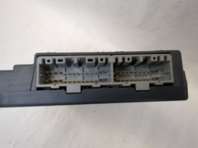 Driver Seat Memory Control Module Fits 2003-2006 Escalade - Image 2