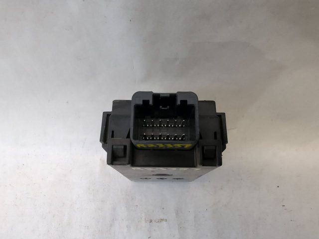 Heated Seat Control Module Fits 2001-2012 Escape - Image 2