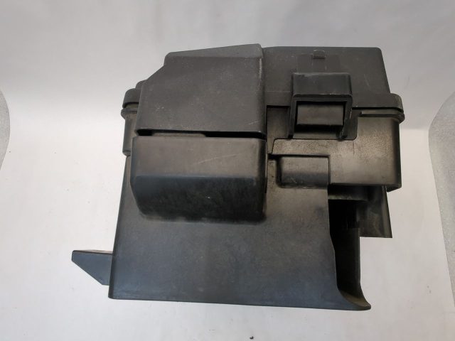 Engine Under Hood Fuse Box *Compare* Fits 2010-2011 Camaro - Image 6