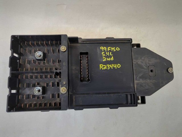 Interior Fuse Box Left Dash (Without GEM) 5.4L Fed 2wd Fits 1999 F150 - Image 3
