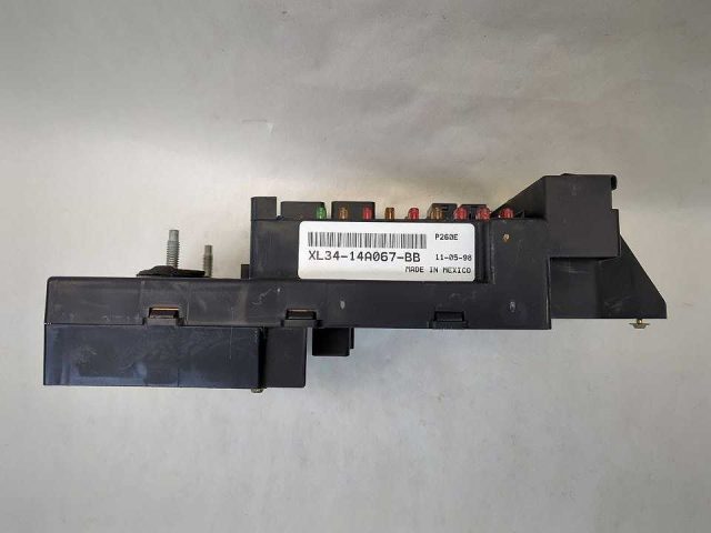 Interior Fuse Box Left Dash (Without GEM) 5.4L Fed 2wd Fits 1999 F150 - Image 2