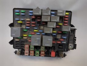 Engine Fuse Box 15201930 Match Part # Fits 2003-2006 Suburban