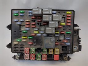 Engine Fuse Box 15201930 Match Part # Fits 2003-2007 Hummer H2