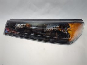 Driver Left Front Turn Signal Light Minor Scratches Fits 04-12 Colorado