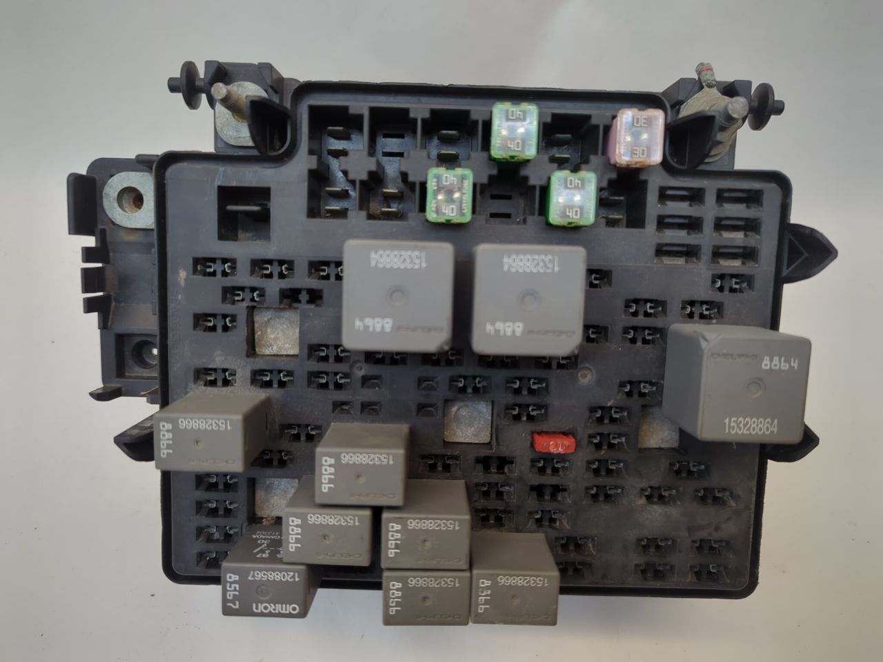 Engine Fuse Box 15201930 Match Part # Fits 2003-2005 Silverado 1500