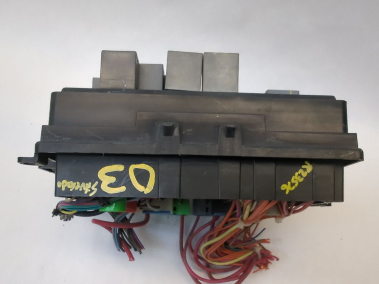 Engine Fuse Box 15201930 Match Part # Fits 2003-2005 Silverado 1500 - Image 5