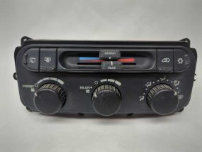 Temperature Control Manual Zone Control With Rear Fits 2004-2007 Caravan