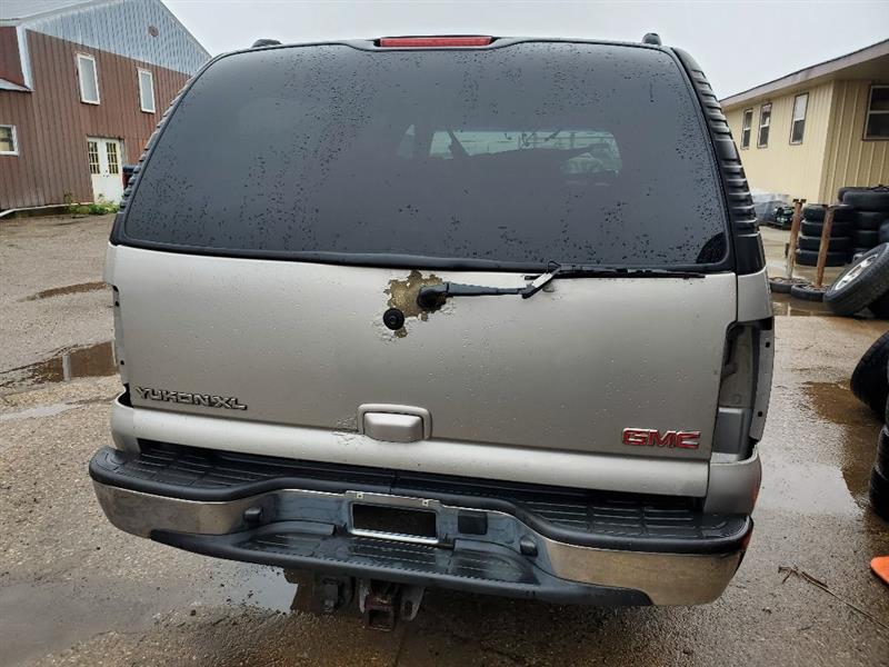 2005 GMC Yukon XL K1500 SLT (AA0281) Part Out - Image 7