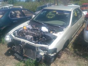 1998 Nissan Altima GXE (AA0006) Part Out