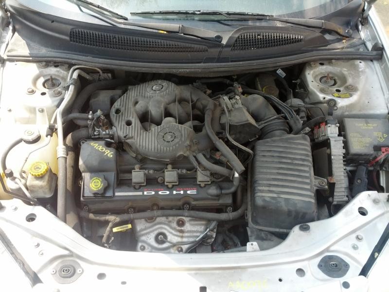 2002 Dodge Stratus SE Plus (AA0096) Part Out