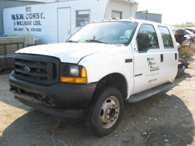 2001 Ford F-450 XL Cab & Chassis (AA0101) Part Out