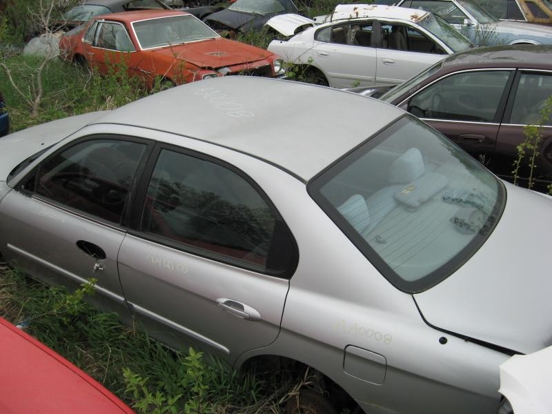 2001 Hyundai Sonata STD (AA0008) Part Out