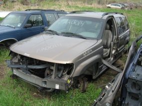2001 Jeep Grand Cherokee Laredo (AA0014) Part Out