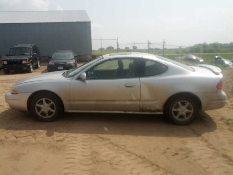 2001 Oldsmobile Alero GL (AA0132) Part Out