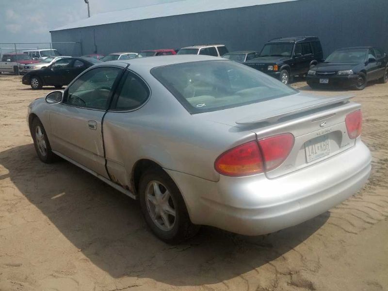 2001 Oldsmobile Alero GL (AA0132) Part Out