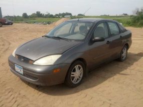 2002 Ford Focus SE (AA0133) Part Out