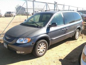 2002 Chrysler Town & Country LXi (AA0167) Part Out