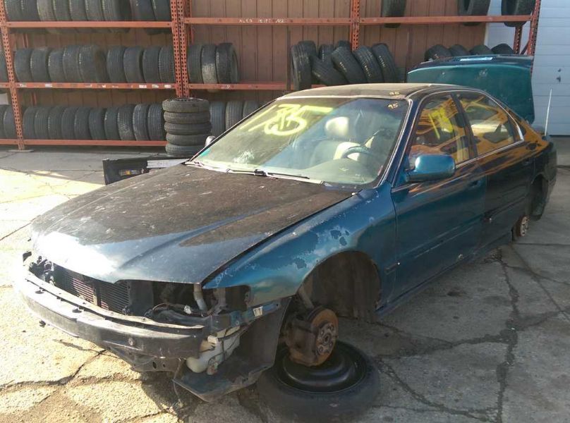 1995 Honda Accord EX (AA0175) Part Out