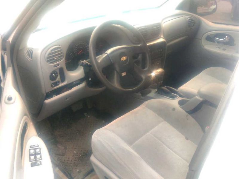 2006 Chevrolet Trailblazer LS (AA0196) Part Out