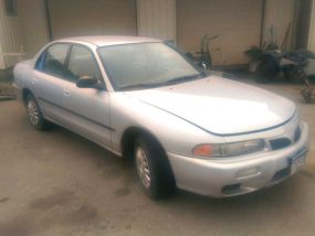 1997 Mitsubishi Galant DE (AA0197) Part Out