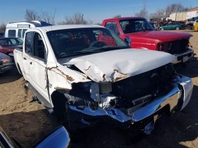 2004 Nissan Titan LE (AA0228) Part Out