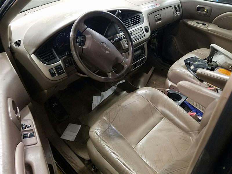 2001 Toyota Sienna XLE (AA0234) Part Out