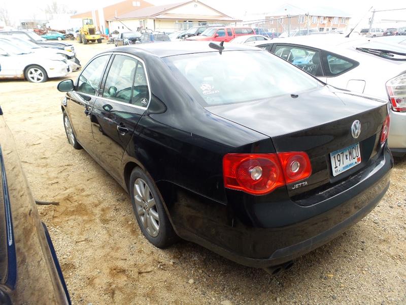 2006 Volkswagen Jetta 2.0T (AA0251) Part Out