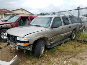 2000 Chevrolet Suburban K15 (AA0258) Part Out