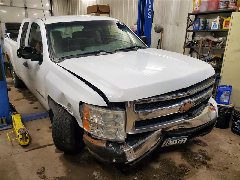 2008 Chevrolet Silverado C1500 Work Truck (AA0282) Part Out