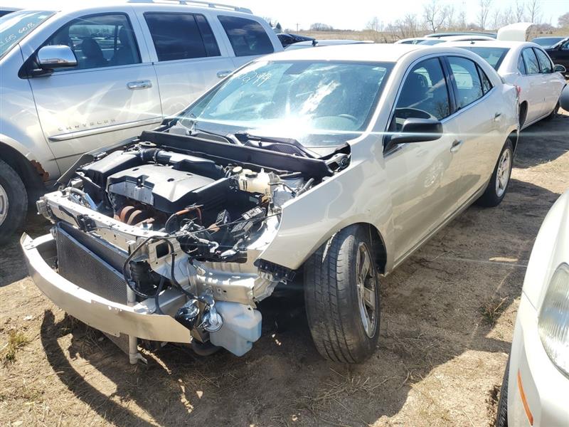 2015 Chevrolet Malibu 1LS (AA0299) Part Out