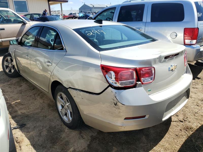 2015 Chevrolet Malibu 1LS (AA0299) Part Out