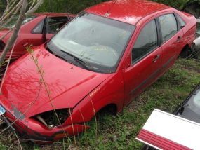 2000 Ford Focus LX (AA0061) Part Out