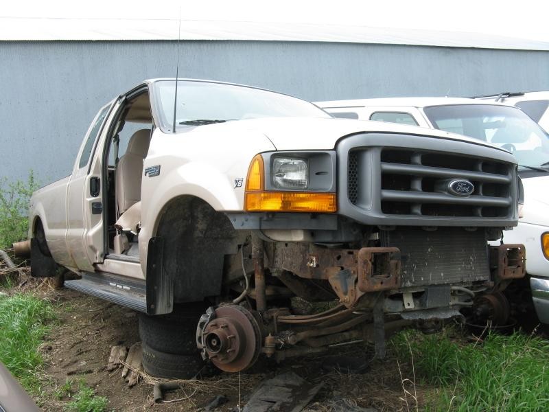 1999 Ford F-250 Super Duty XL (AA0003) Part Out