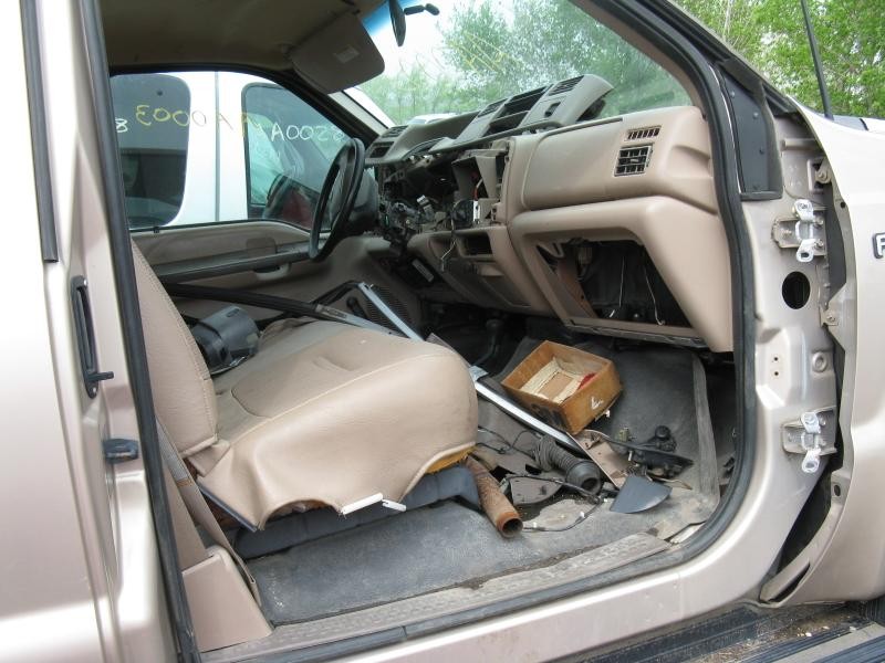 1999 Ford F-250 Super Duty XL (AA0003) Part Out