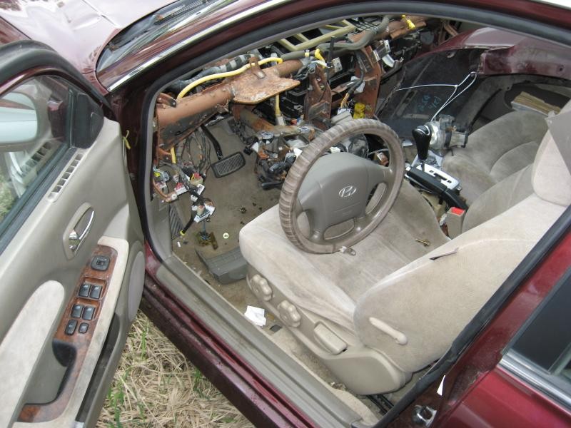 2002 Hyundai Sonata GLS (AA0078) Part Out