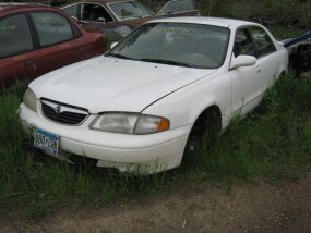 1998 Mazda 626 LX (AA0082) Part Out