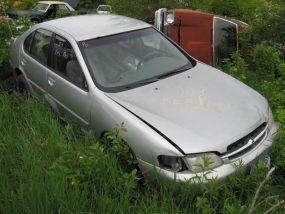 1999 Nissan Altima GXE (AA0083) Part Out