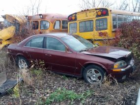 2001 Lincoln LS V8 (AA0004) Part Out