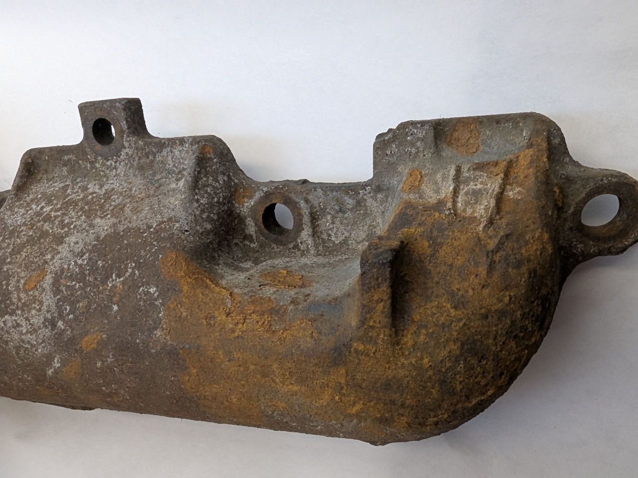 Right Exhaust Manifold Passenger W/O O2 Hole Fits 1980-1985 Eighty Eight