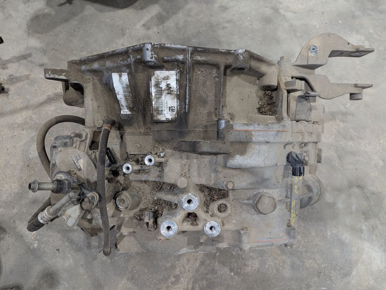Transmission 2.2L Automatic 5-Speed Fits 2004 ION
