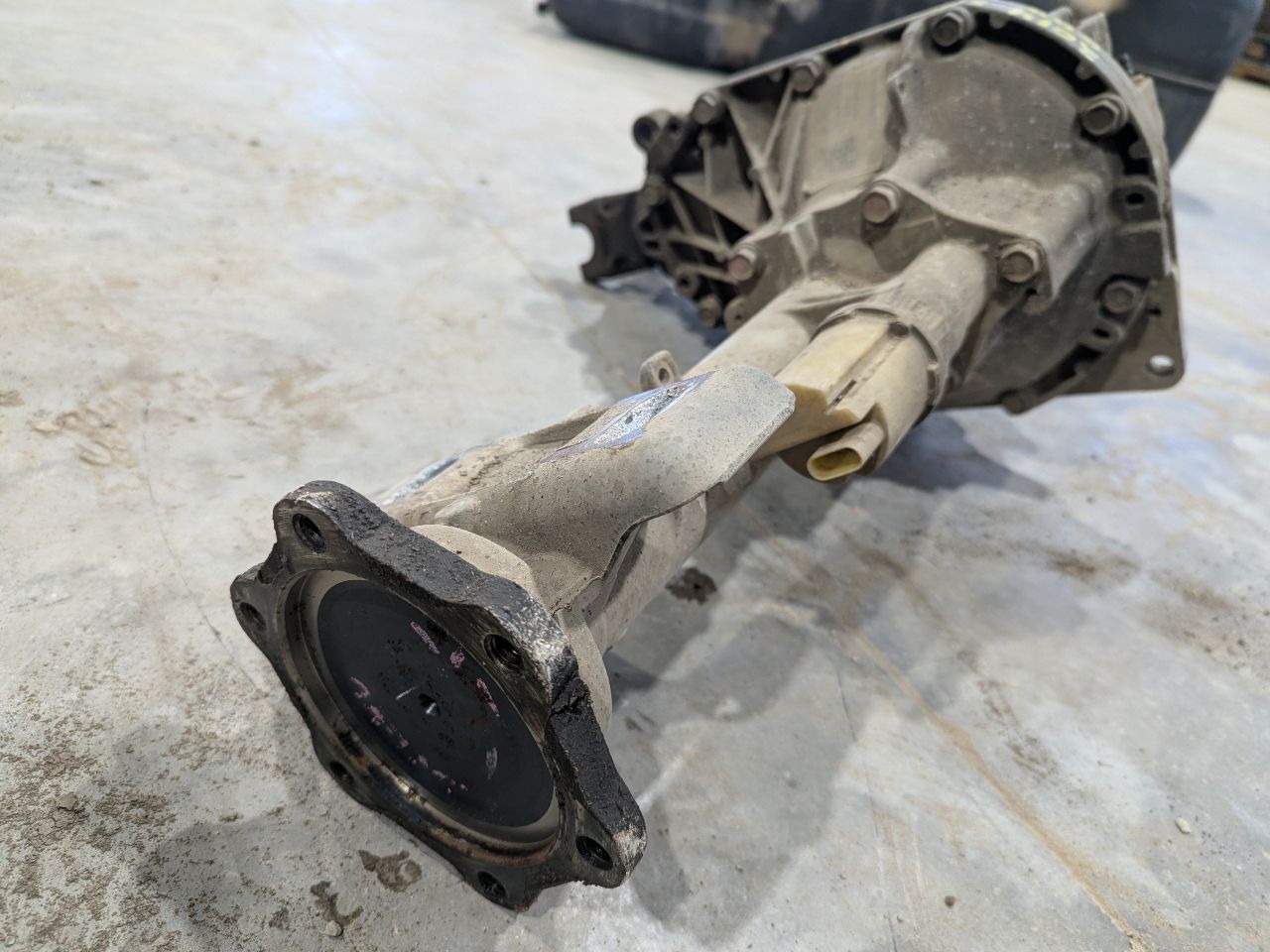 Carrier Assembly Front 3.08 GU4 Check ID # Fits 2014-2018 Silverado 1500