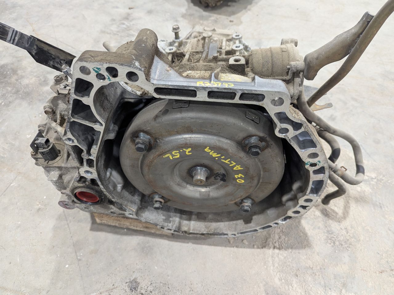 Transmission 2.5L Automatic 4-Speed Fits 2003-2004 Altima